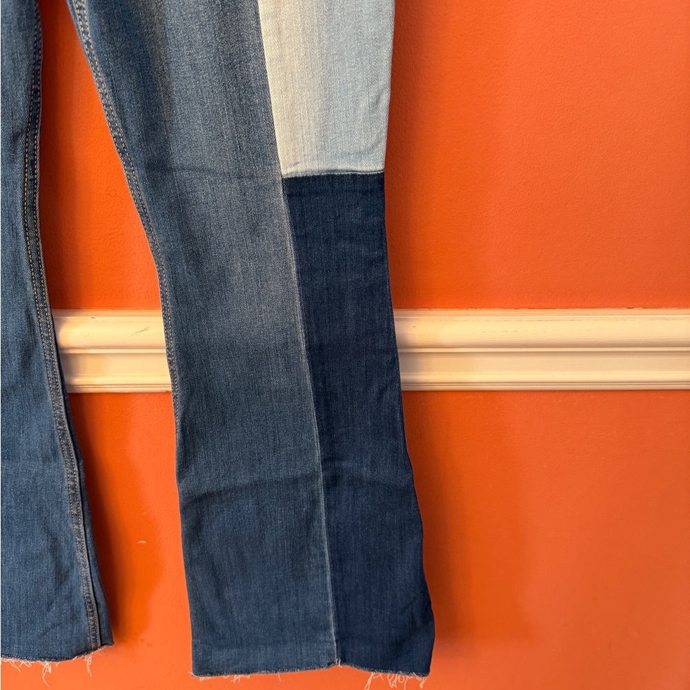 Stylish Women's Patchwork Jeans - Picture 2 of 6